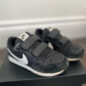 NIKE Kids Black and White Velcro Sneakers